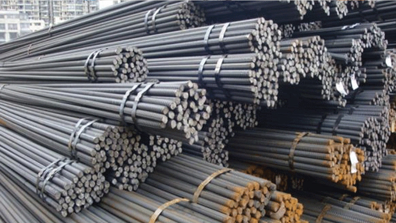 تجار التجزئة يرفعون أسعار الحديد وسط اضطرابات حادة في سوق مواد البناء